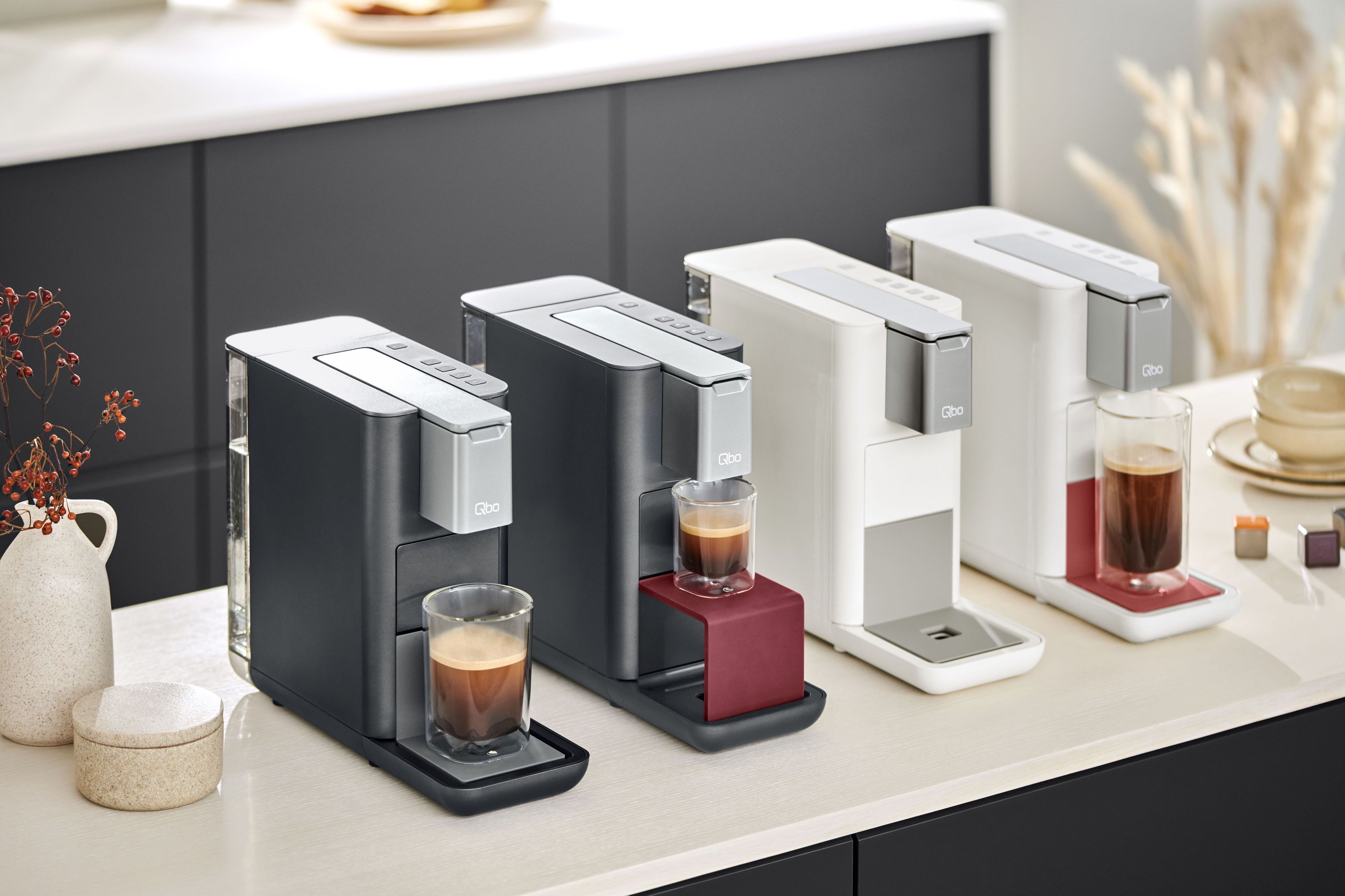Die Qbo Essential ist in 4 Farben erhaltlich c Tchibo2